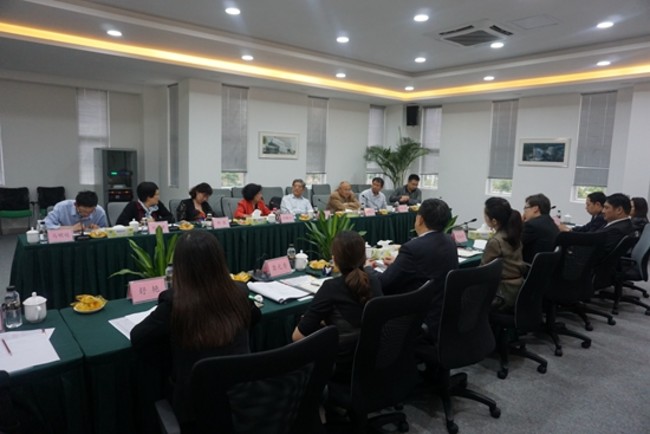 “粤澳合作中医药科技产业园专家顾问委员会”举行首次会议
