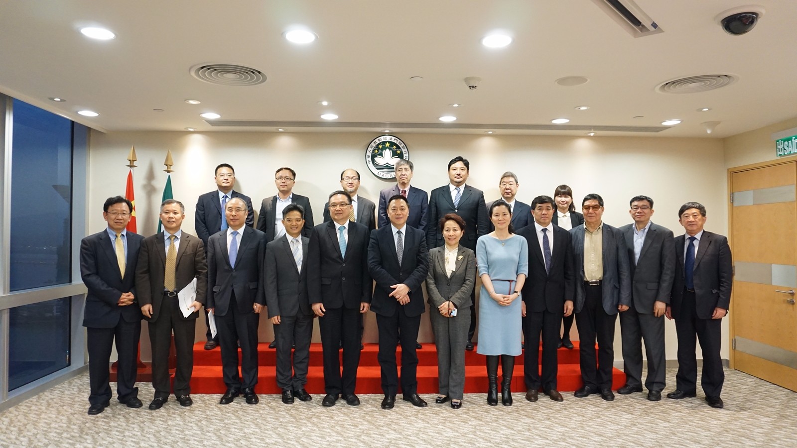 2017年3月21日，产业园组织逾20位内地行业名优企业和协会代表与澳门经济财政司梁维特司长座谈，藉此探讨产业园与相关行业代表的合作空间。
