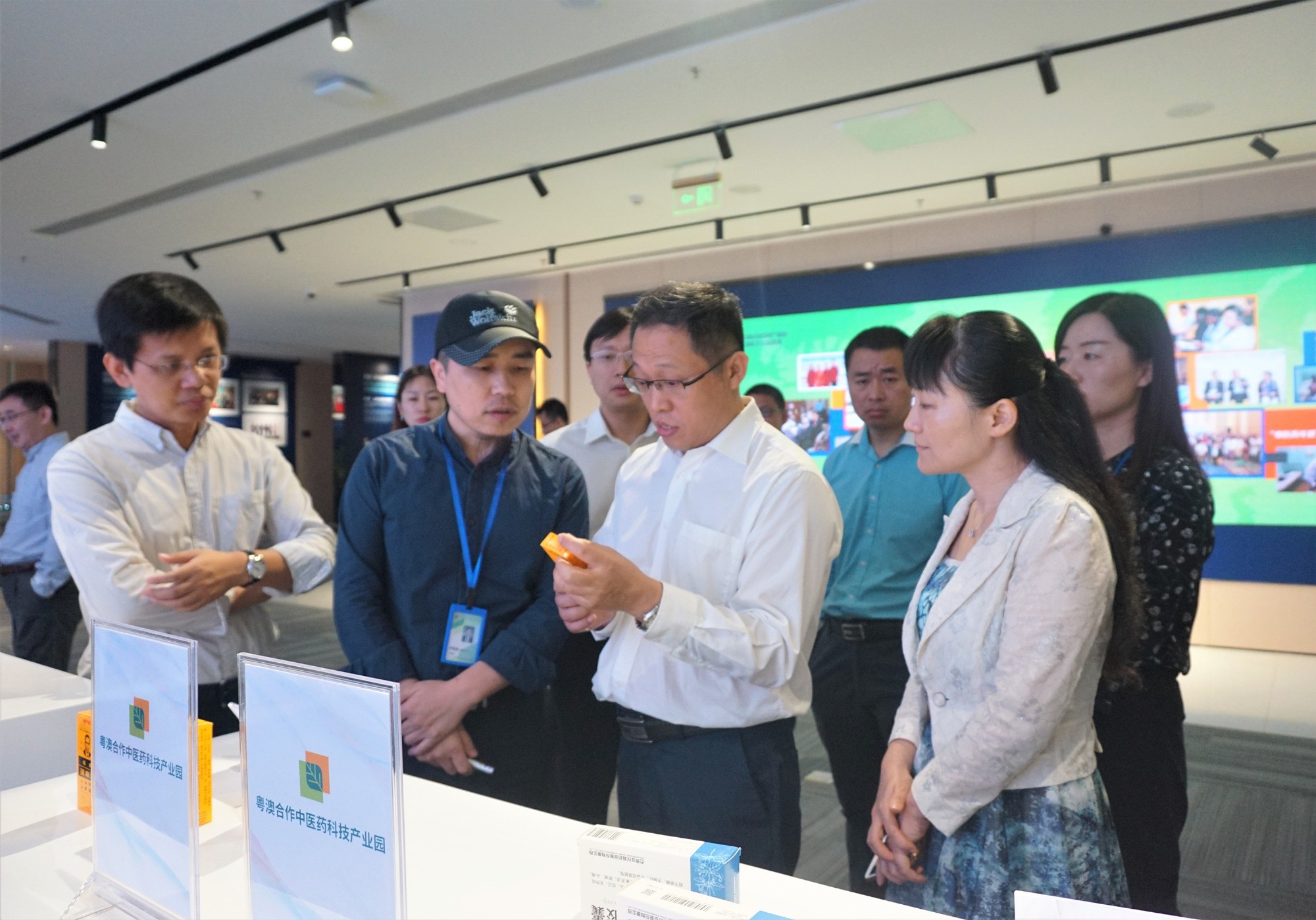 广东省委政策研究室副主任李彬到产业园考察